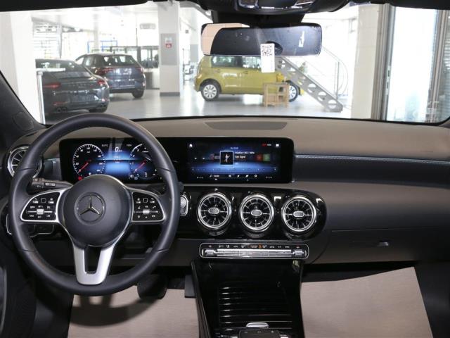 Mercedes-Benz A 250 Progressive für nur 32.400,- € bei Hoffmann Automobile in Wolfsburg kaufen und sofort mitnehmen - Bild 5